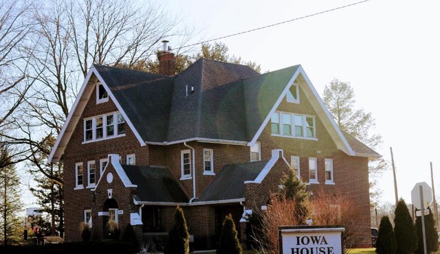 Iowa House Historic Inn