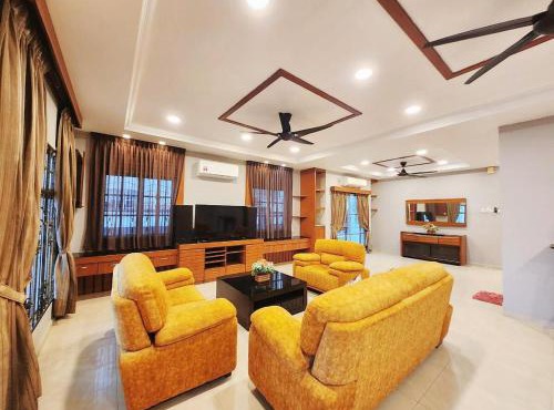 ipoh 5min to town centre 92bungalow 5br5bath19pax