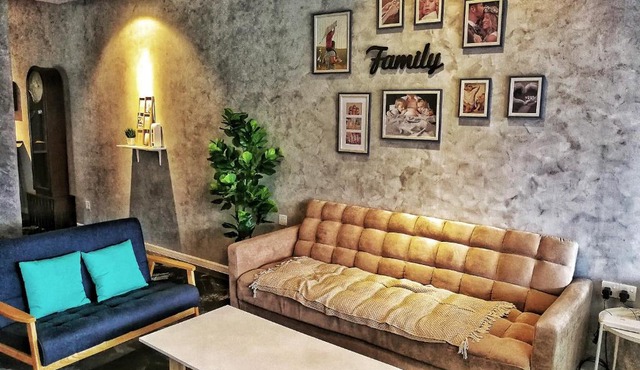 IPOH AGONG HOMESTAY by ONE LIFE FOUR SEASON GUESTHOUSE