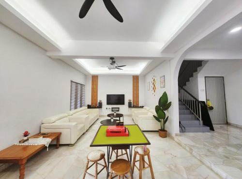 Ipoh town7br5bath 25 pax pool table mahjong karaok