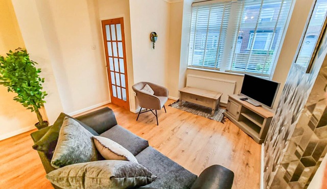 * Ipswich Suffolk Contractor Holiday Short Stay *