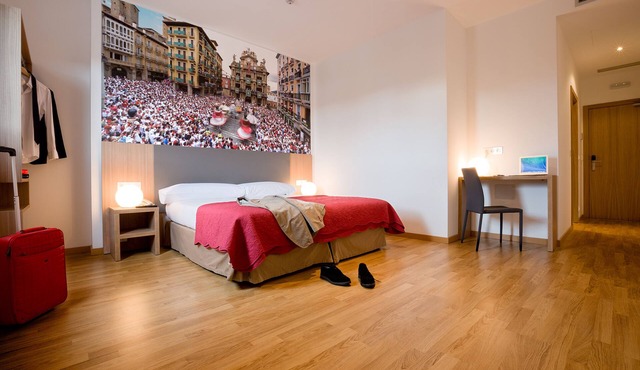 IRAIPE PAMPLONA HOSTAL
