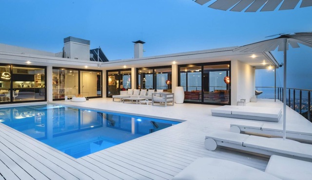 Irene Luxury Ibiza in Badalona