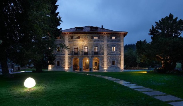 Iriarte Jauregia Hotel