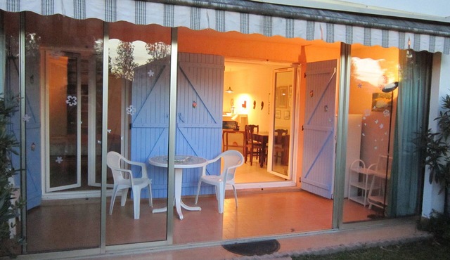 IRIS: BEAUTIFUL HOLIDAY APARTMENT, SPORT, WORK IN THE FRENCH RIVIERA