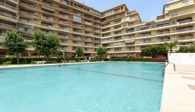 IRIS - Cozy flat with shared pool near the beach with Free Wifi