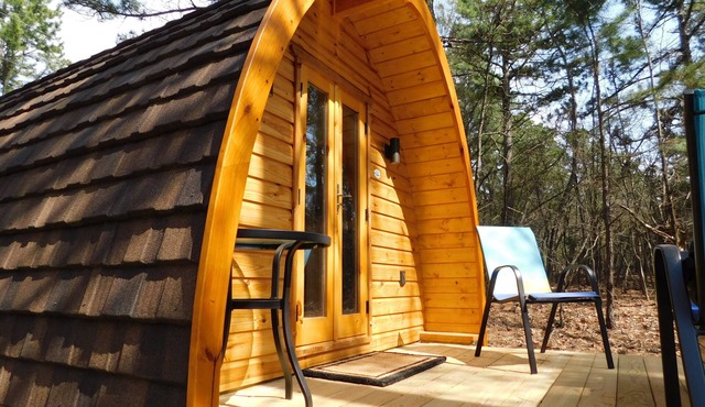 Iris Hill Glamping - " Otis " pod - 5th night FREE