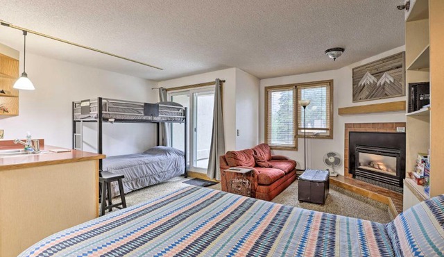 Iron Horse Studio with Resort Amenities Walk to WP!