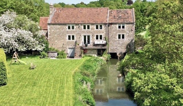 Iron Mill House - Riverside Hot Tub - Frome