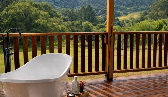 Ironbark Luxury Farm-stay & Highland Cows.