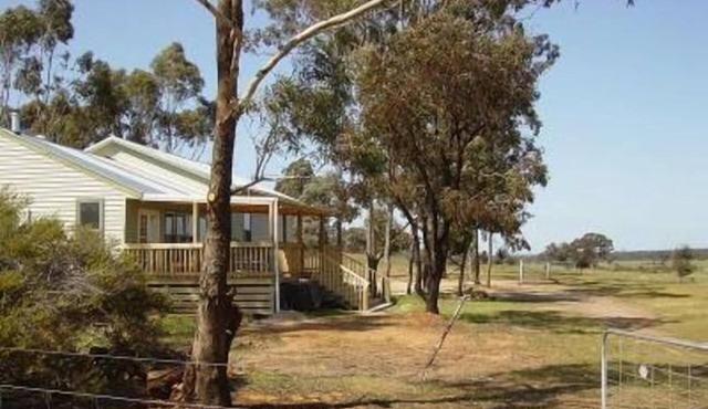 Ironbarks - Self Catered Farmstay