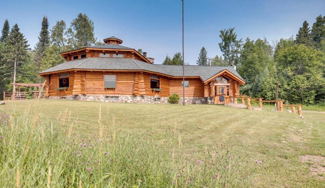 Ironwood Superior Home about 4 Mi to Big Powderhorn!