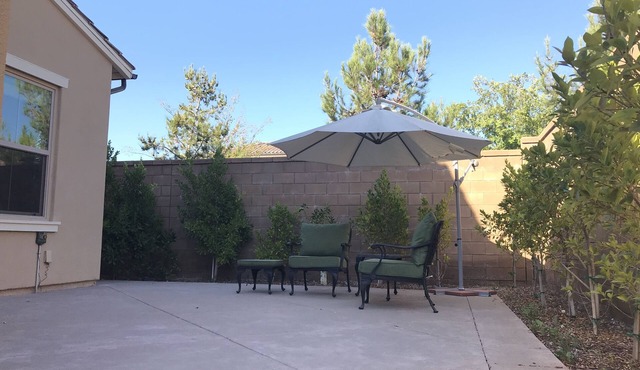 Irvine 3bedroom3.5bathroom House, 10 minutes walk to the shopping mall
