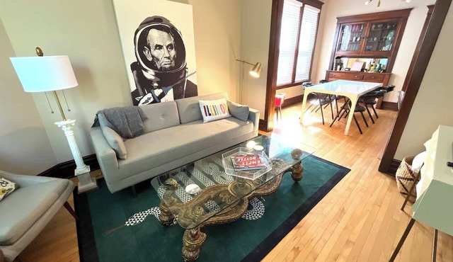 Irving Park/Avondale Updated Vintage Top Unit in 2-Flat