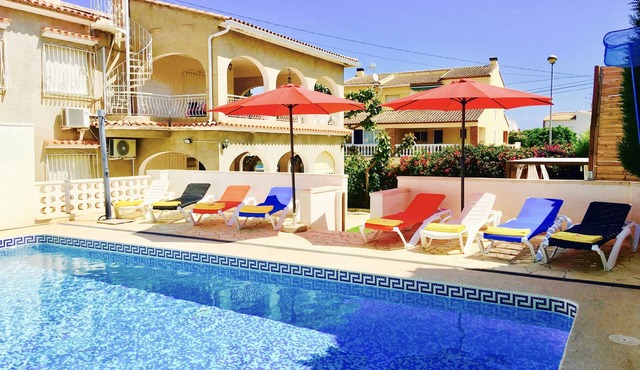 Isabel Villa 150m from the sea, Horse Show 5 klm