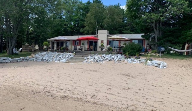 Isabella Shores - Beachfront Home and Winter Retreat