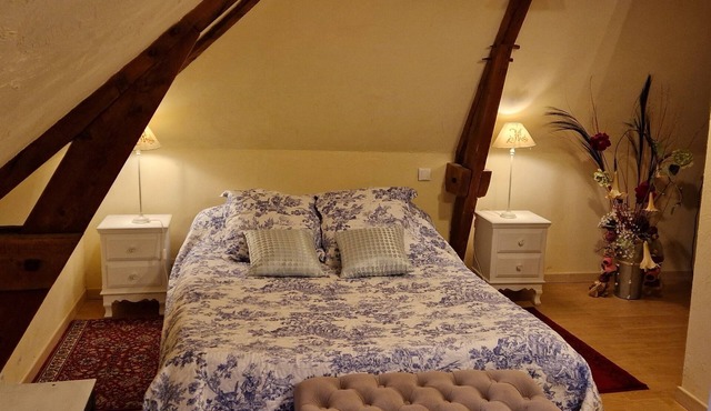 Isabelle's gîte in the Domaine du Château de la Mézière