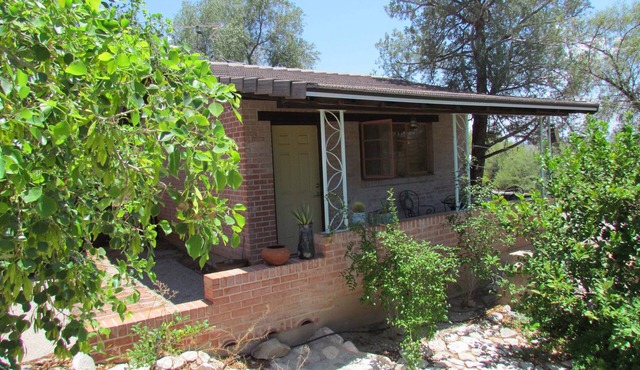 Isabels House - Cozy Desert Retreat