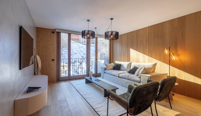 Isard Homes by Select Rentals