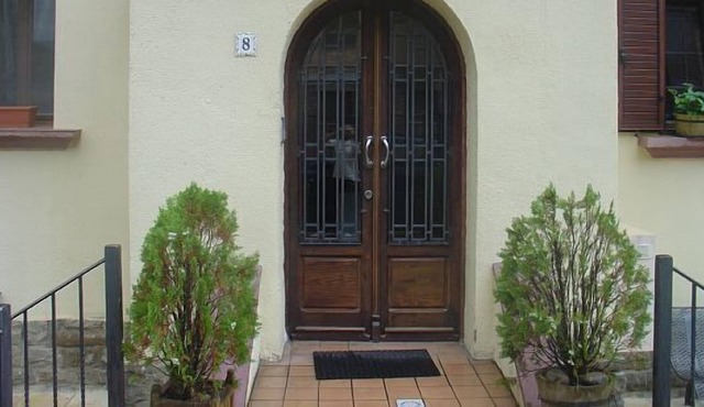 Iseya Apartments, THE DOOR TO THE PYRENEES