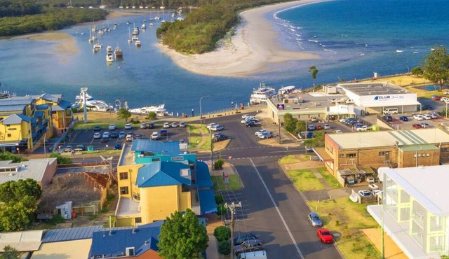 Ishtar Apartment 4- Best Water Views