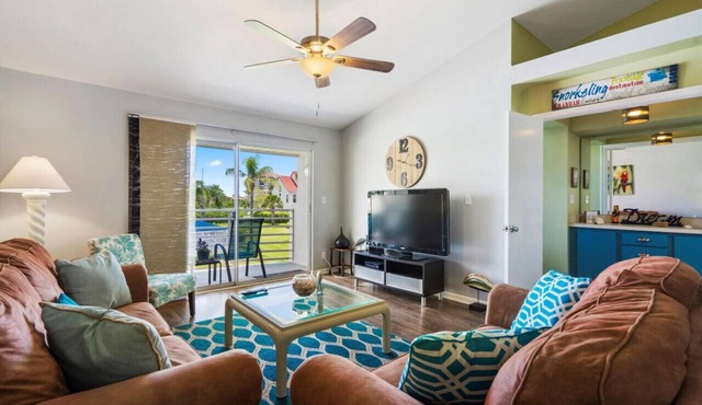 Isla Del Sol Retreat – Pool View & Near Gulf Beaches 6-246