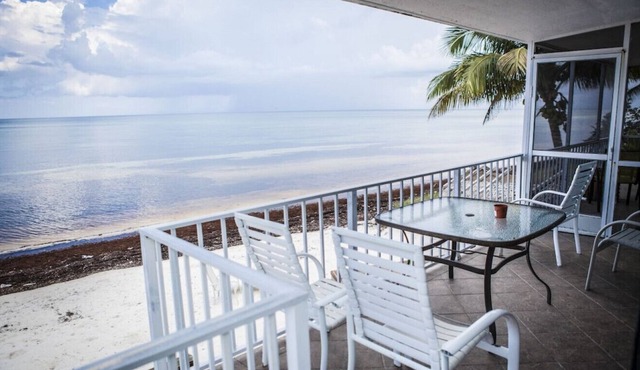 Islamorada Beach Home directly ON the beach