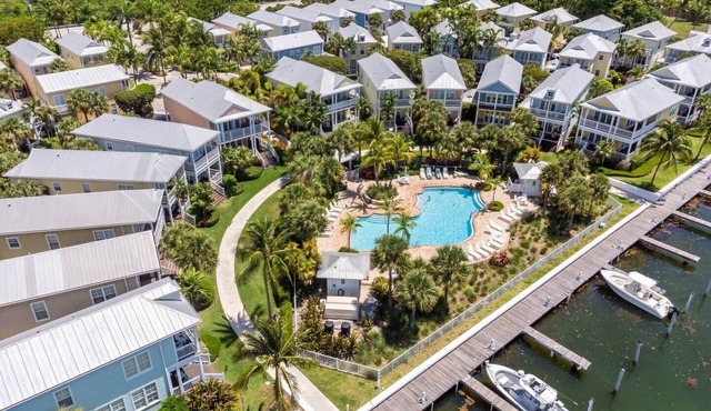 Islamorada house with best location. Lic # 24-0055