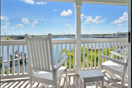 Island Chic