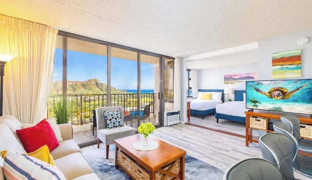 Island condo w/lanai & beach access