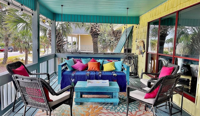 Island Escape: 4BR Cottage w/Pool + Beach Access on Saint George Island