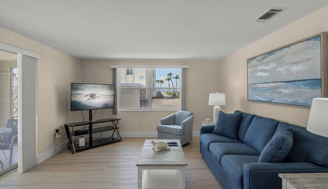 Island House Beach Resort V21