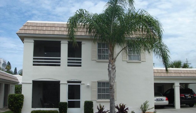 Island House Beach Resort 10B