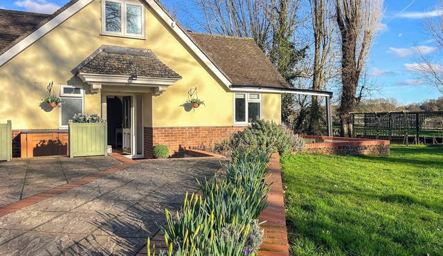 Island House - UK51001