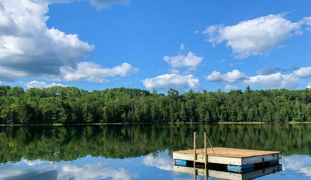 Island Lake Estate: Secluded Waterfront Cabin on 17 acres. Pet Friendly!