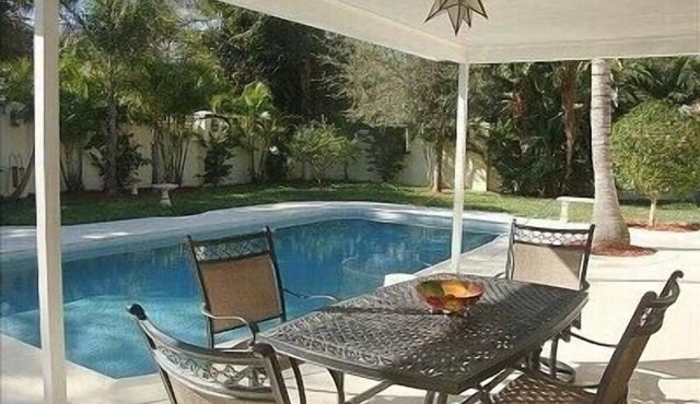 Island Living, Within Walking Distance To Beach Restaraunts Shops Parks Marina