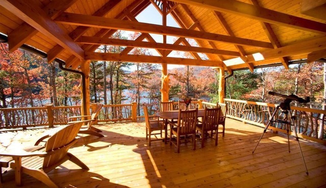 “Island Lodge” Surrounded By Water- Private Peninsula/Island Great Decks