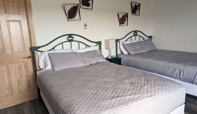 Island Motel Room w/2 Queen Beds