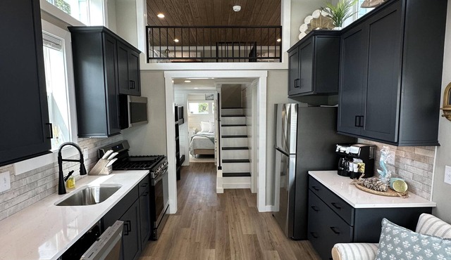 Island Oaks RV Resort