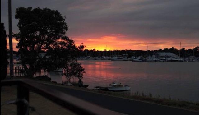 Island Paradise. Waterfront House