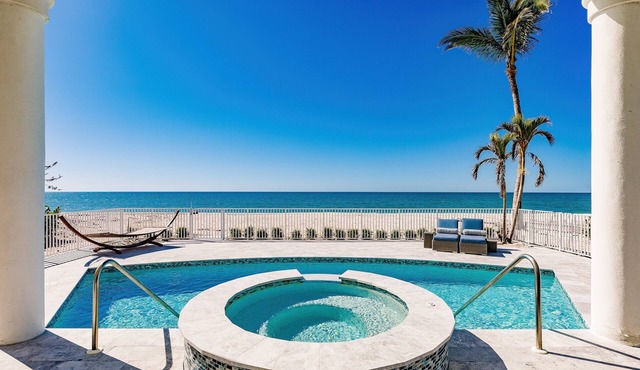 Island Paradise Awaits - Beachfront, Heated Pool-Spa - Amazing Sunsets