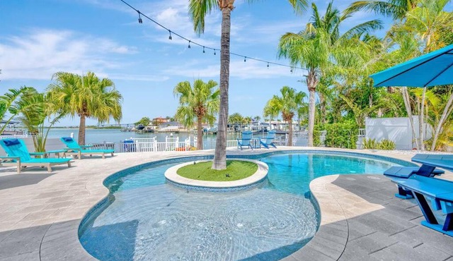 Island Paradise 3 Bed Waterfront/Heated Pool