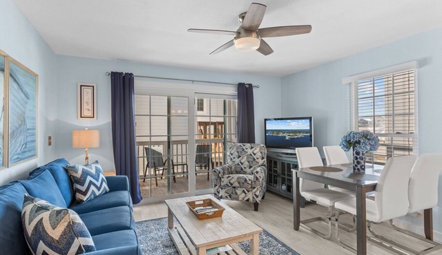 Island Place 102 Perfect Downtown Getaway w/Pool!
