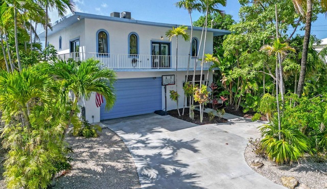 Island pool home awaits in Islamorada's Port Antigua