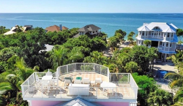 Island Queen, Luxury in Paradise, 200ft to Beach