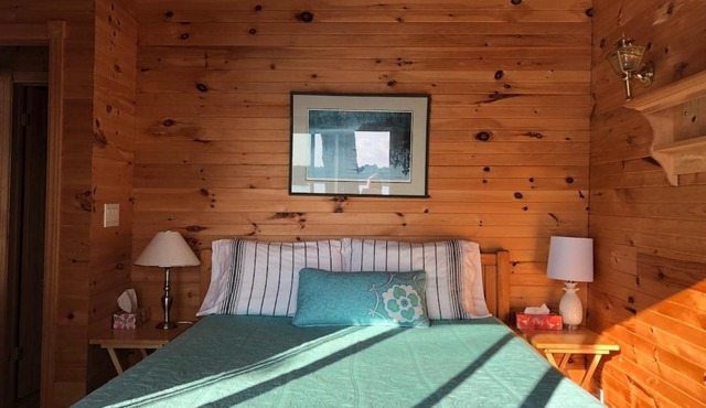 Island Retreat at waters edge Boat&Motor Included