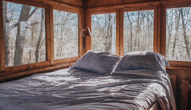 Island Retreat: Hot Tub, BBball, pickleball, boats, in Fine Homebuilding mag