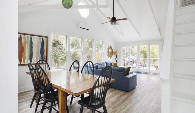 Island Retreat — Private, Central, Peaceful 5-bedroom house w/AC - West Tisbury