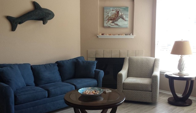 "Island Time" Full Kitchen, Washer & Dryer, Close to Beach, Pool and Hot Tub!