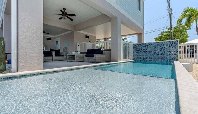 Island Time~ Pool Home Seconds to Open Ocean! 32' Dock